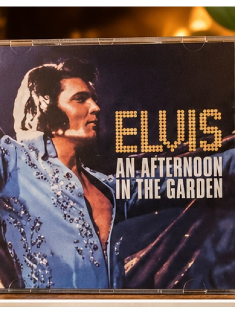Elvis Presley 2 CD Bundle Live Concert & Greatest Hits Music Collection